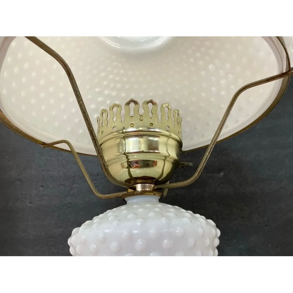 Fenton Style Hobnail Milk Glass Table Lamp White Excellent Vintage Must Rewire - Picture 4 of 16